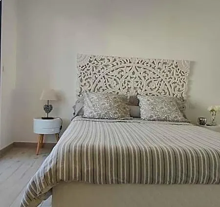 La Maison De Marie A 8 Mn Des Plages Bed and breakfast
